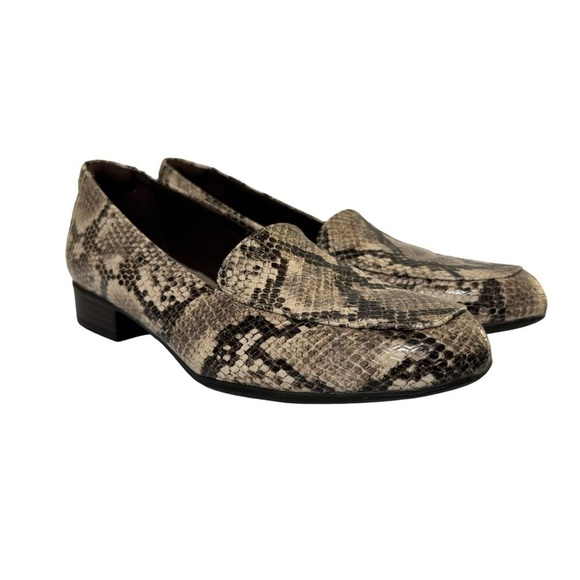Clarks Juliet Lora Taupe Faux Leather Reptile Snake Print Slip On Loafers Size 7 - Picture 6 of 11